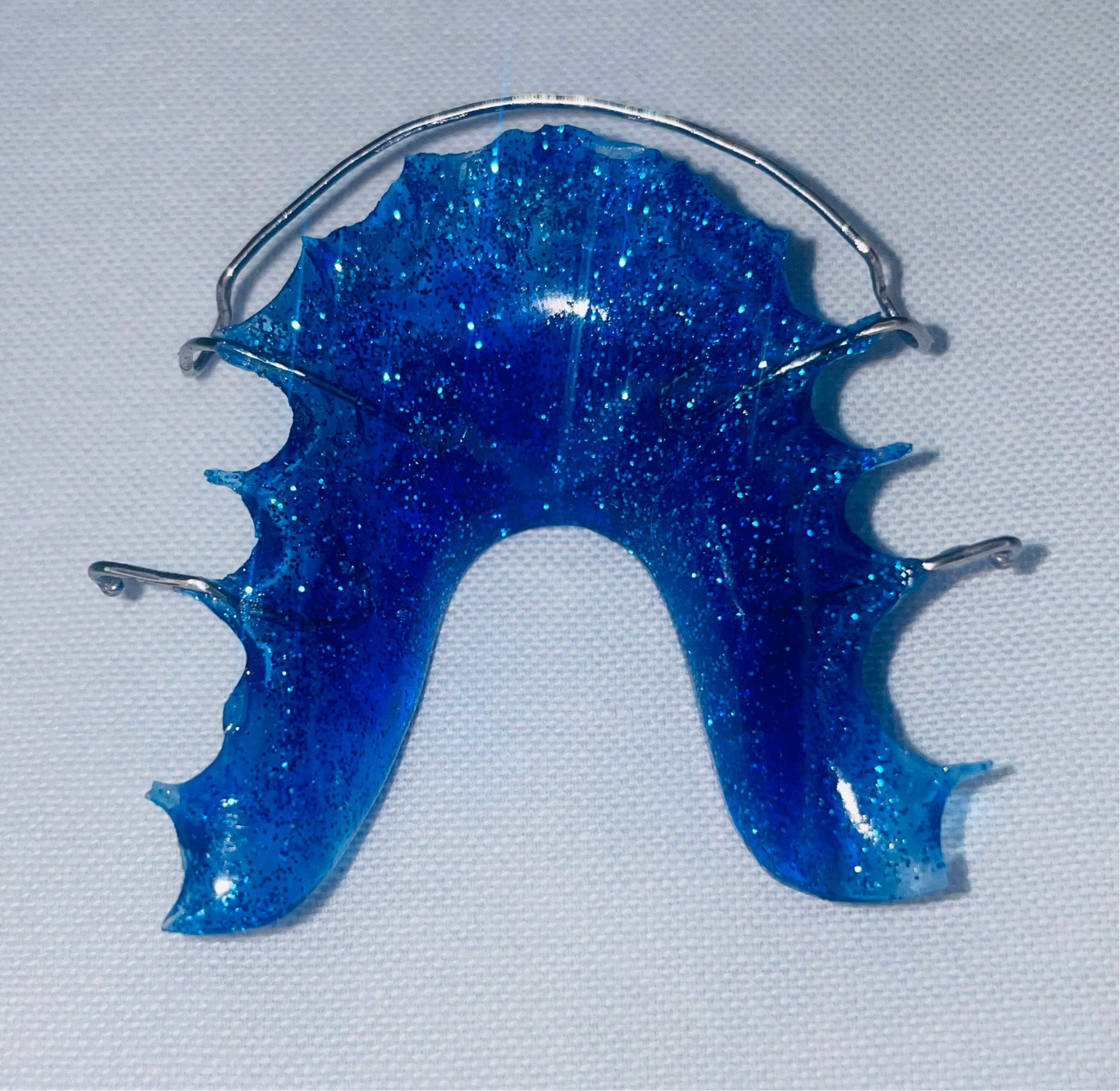 Hawley Retainer