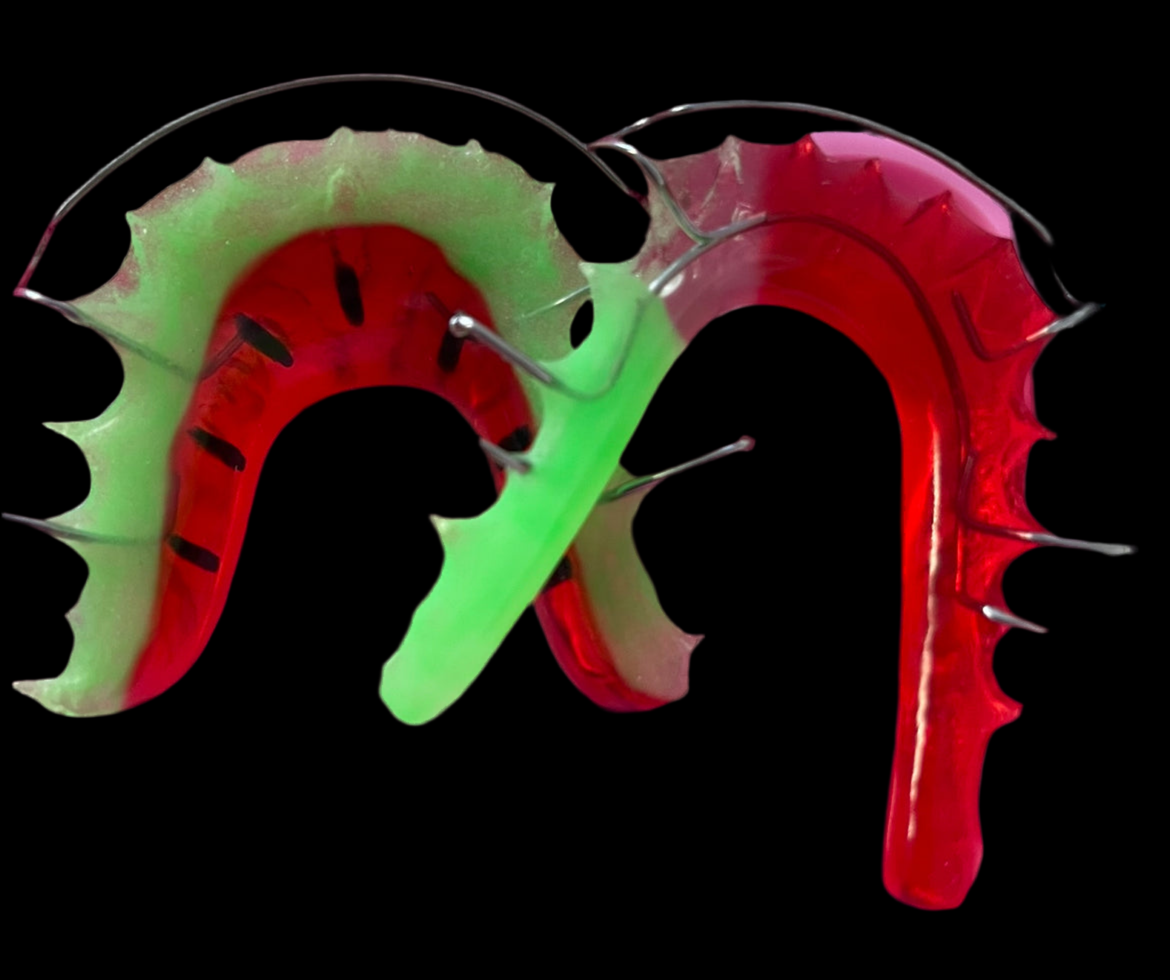 Hawley Retainer